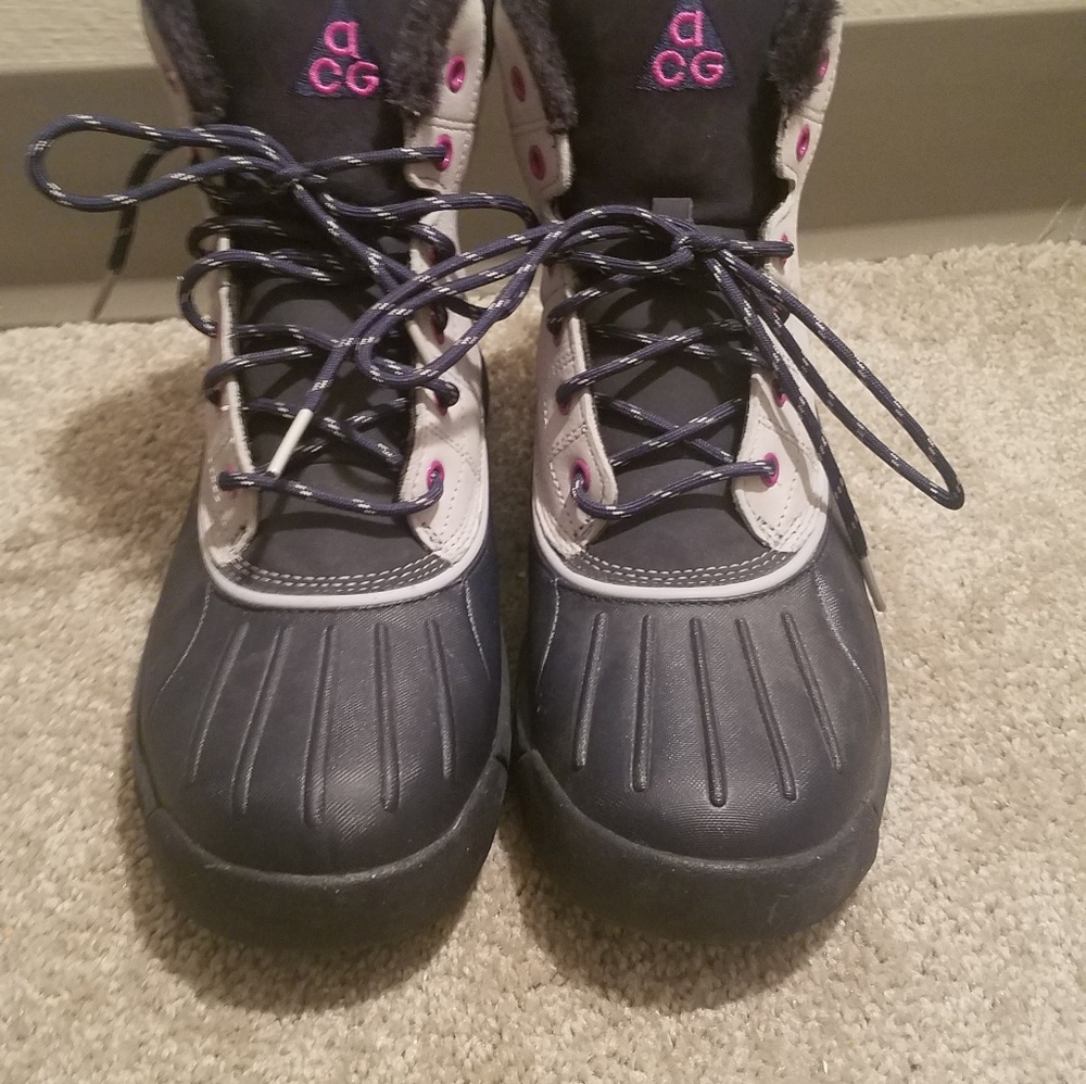 Nike boots